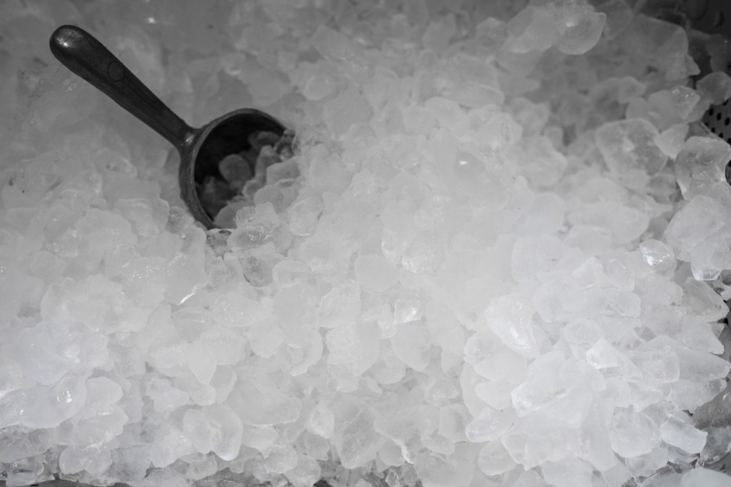 Exploring the Different Types of Ice for Cocktails: Why It&nbsp;Matters